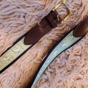 Vineyard Vines sz 30 like new /#197